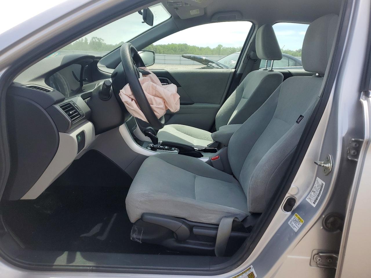 2013 HONDA ACCORD LX photo 19