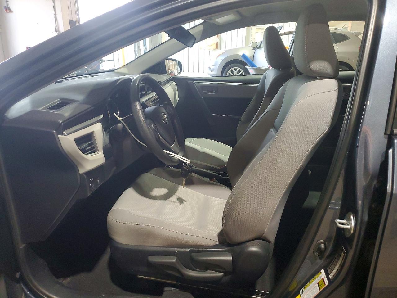 2016 TOYOTA COROLLA LE photo 7