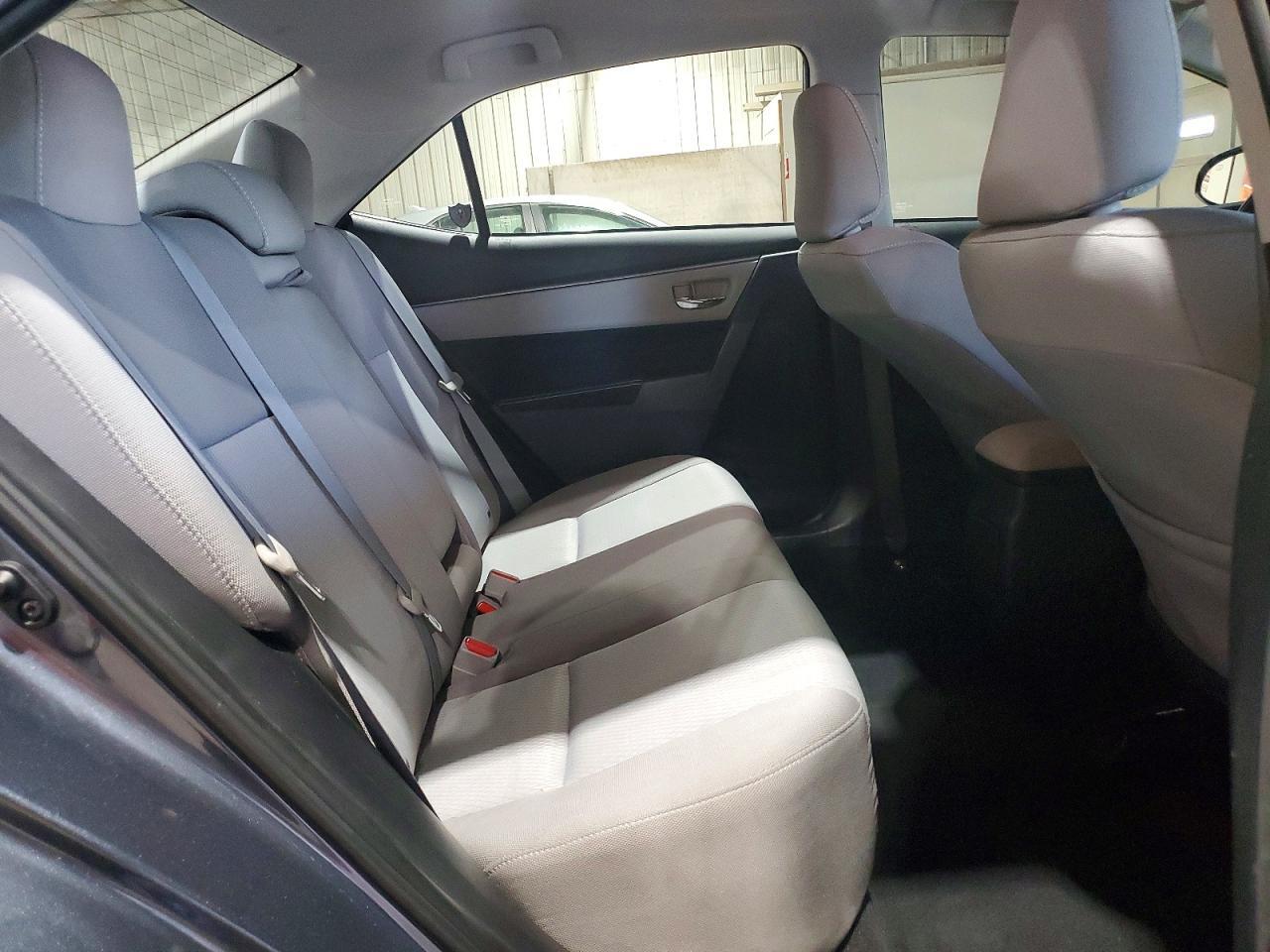 2016 TOYOTA COROLLA LE photo 10