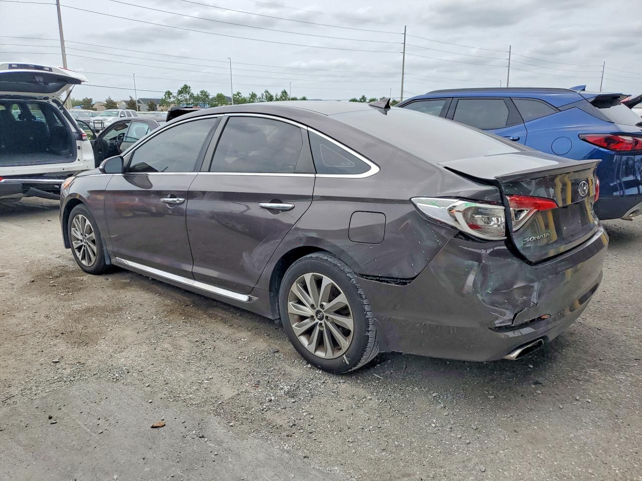 2015 HYUNDAI SONATA SPORT photo 4