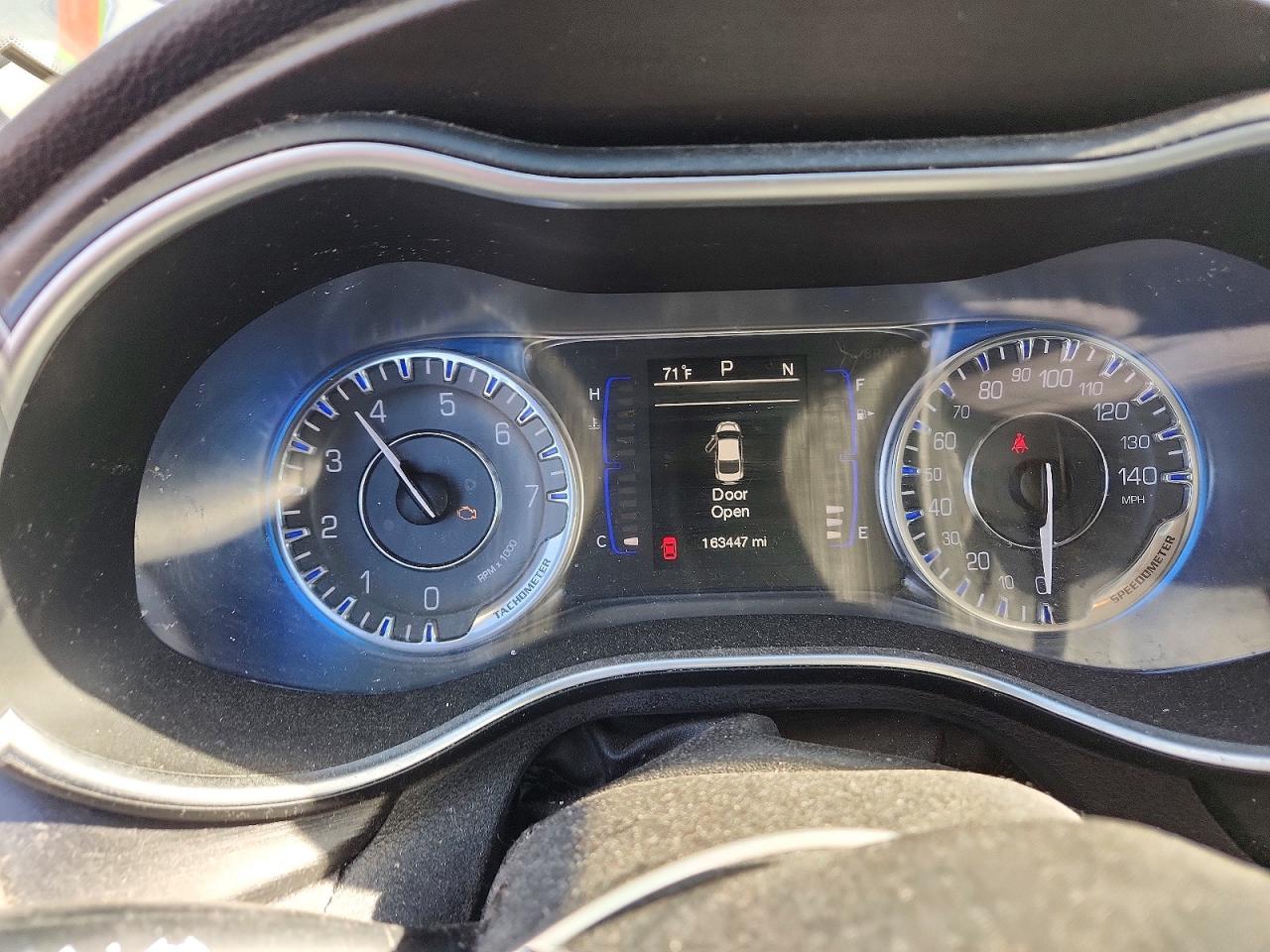 2015 CHRYSLER 200 LIMITED photo 25