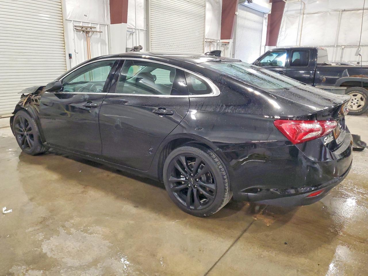 2024 CHEVROLET MALIBU LT photo 3