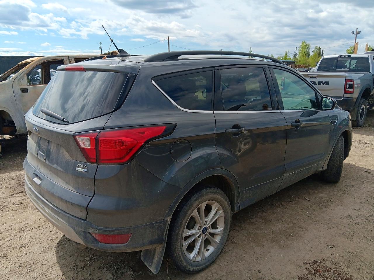 2019 FORD ESCAPE SEL photo 5