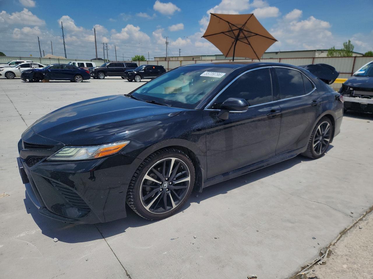 2018 TOYOTA CAMRY