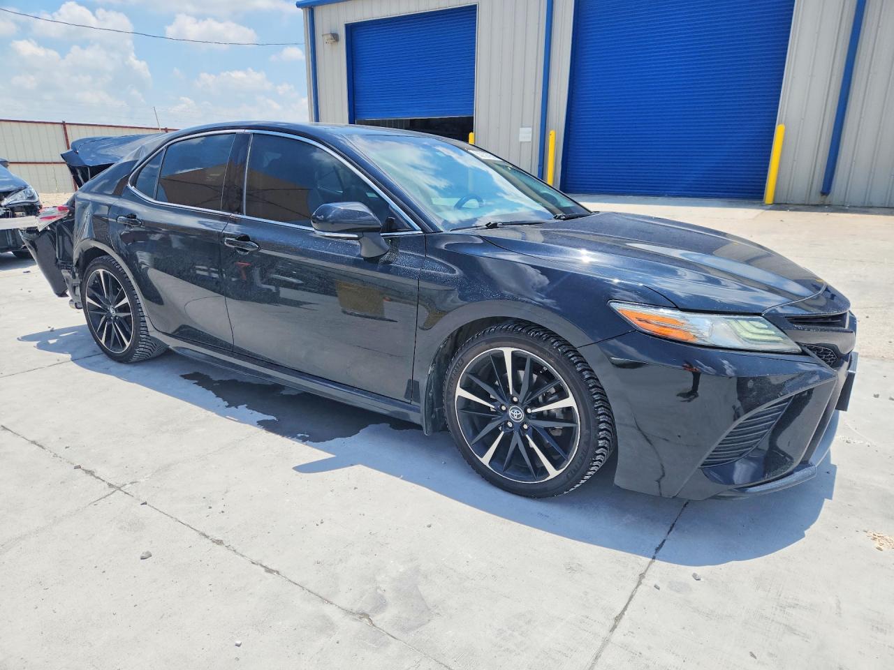 2018 TOYOTA CAMRY XSE V6 photo 7