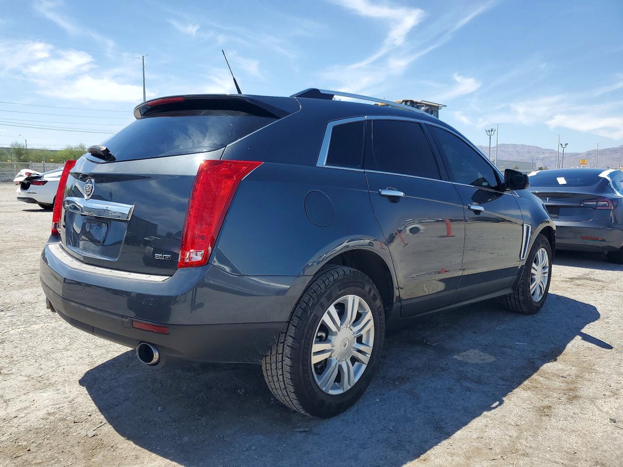 2013 CADILLAC SRX LUXURY COLLECTION photo 3