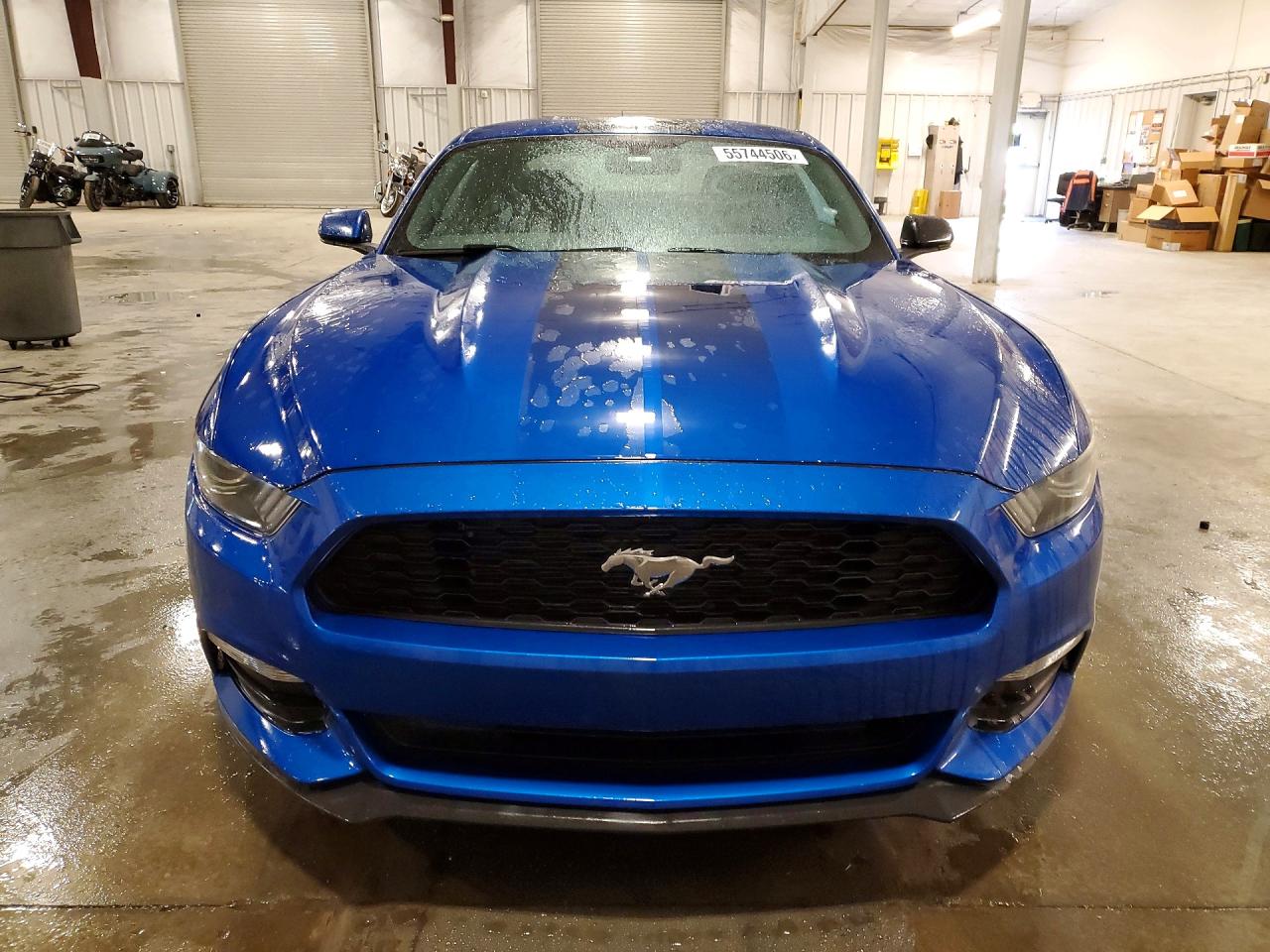 2017 FORD MUSTANG photo 9