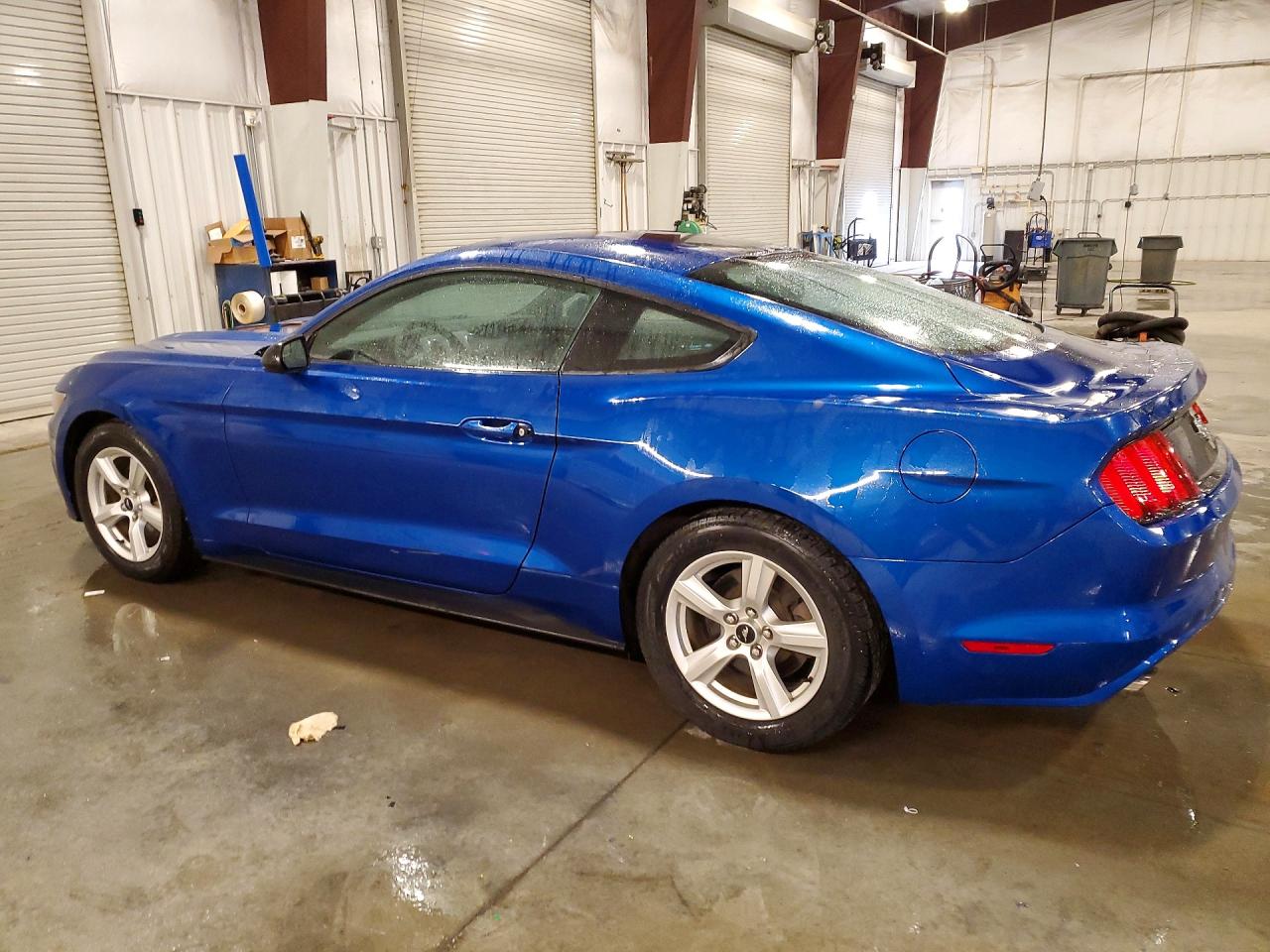 2017 FORD MUSTANG photo 3