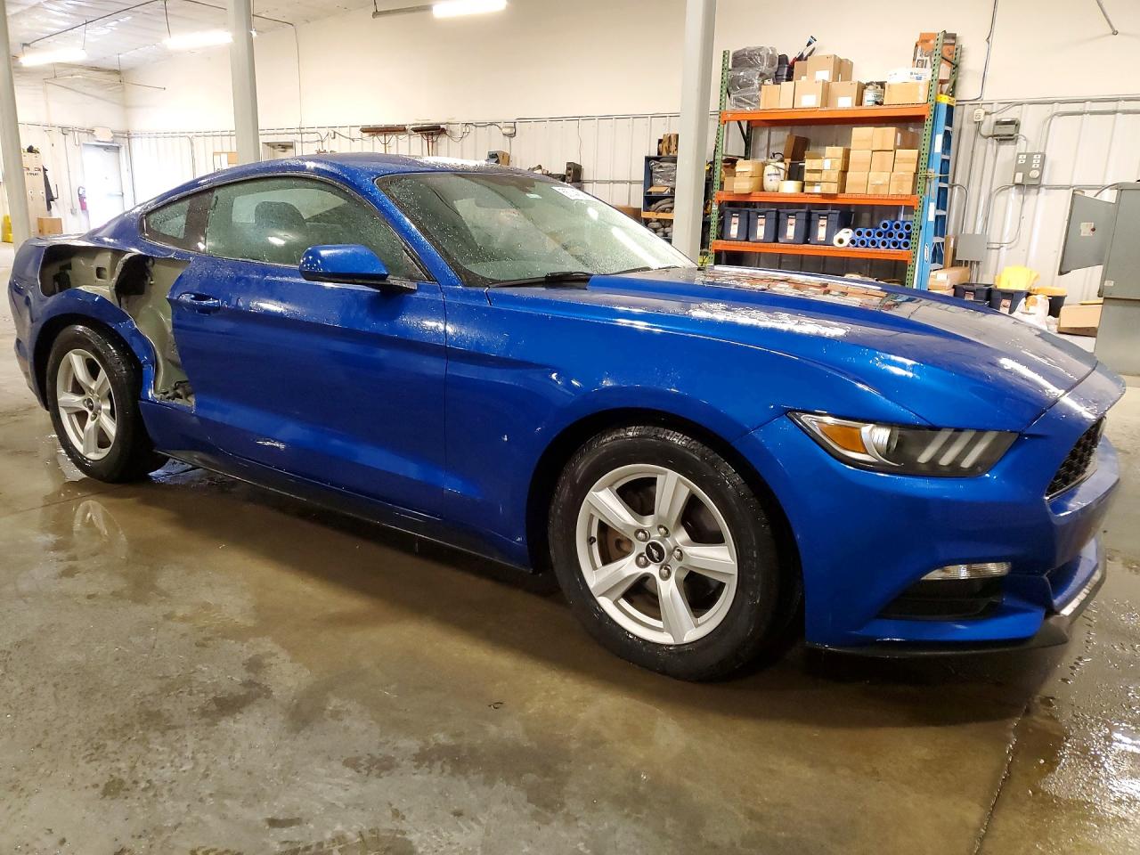 2017 FORD MUSTANG photo 7