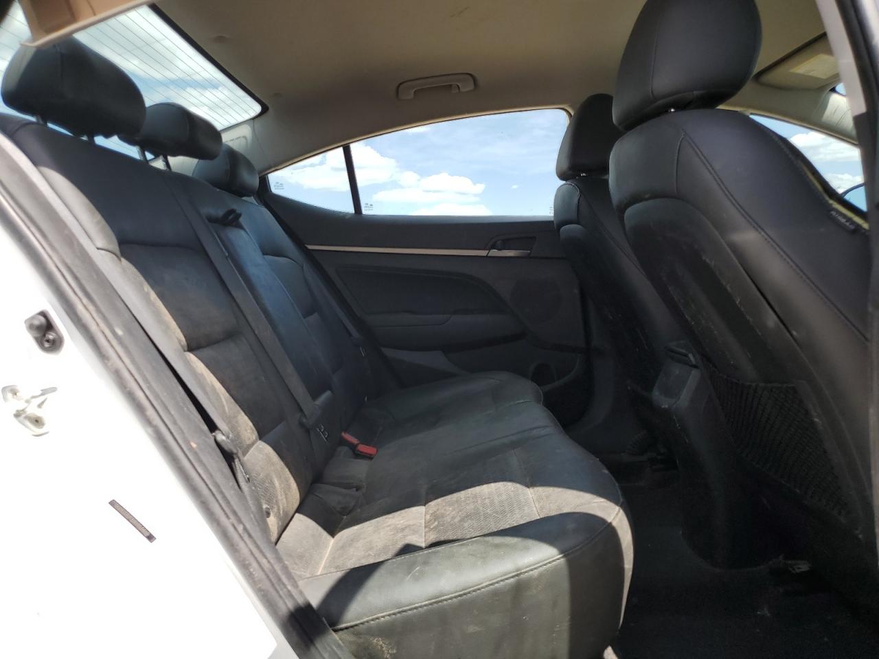 2017 HYUNDAI ELANTRA LIMITED photo 28