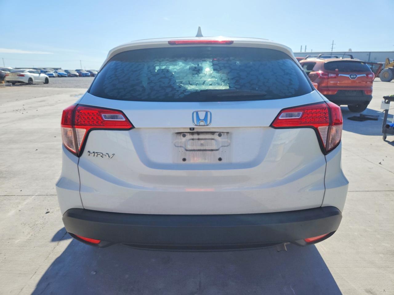 2016 HONDA HR-V LX photo 11
