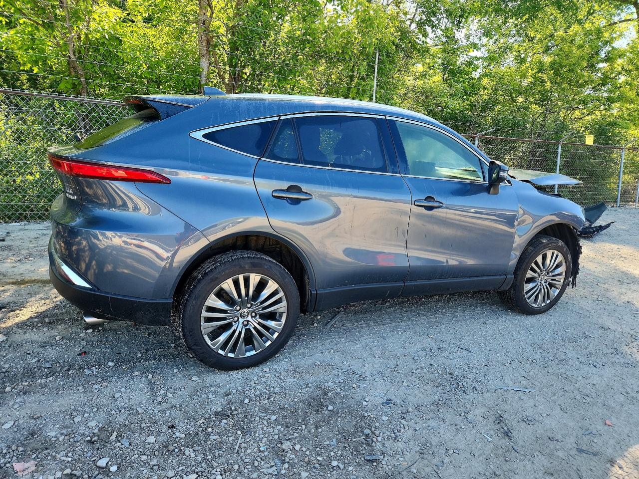 2022 TOYOTA VENZA XLE photo 3