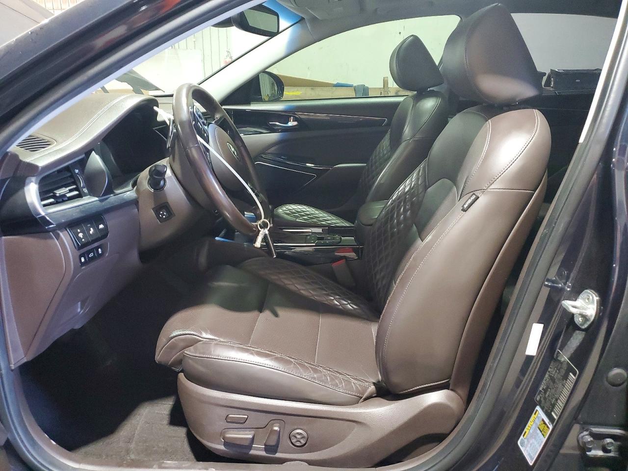 2017 KIA CADENZA LIMITED photo 7