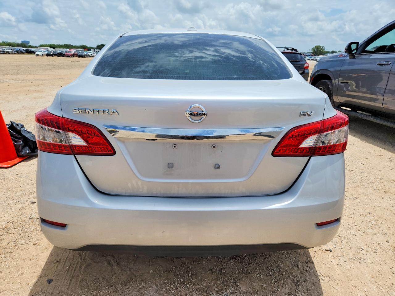 2015 NISSAN SENTRA SV photo 11