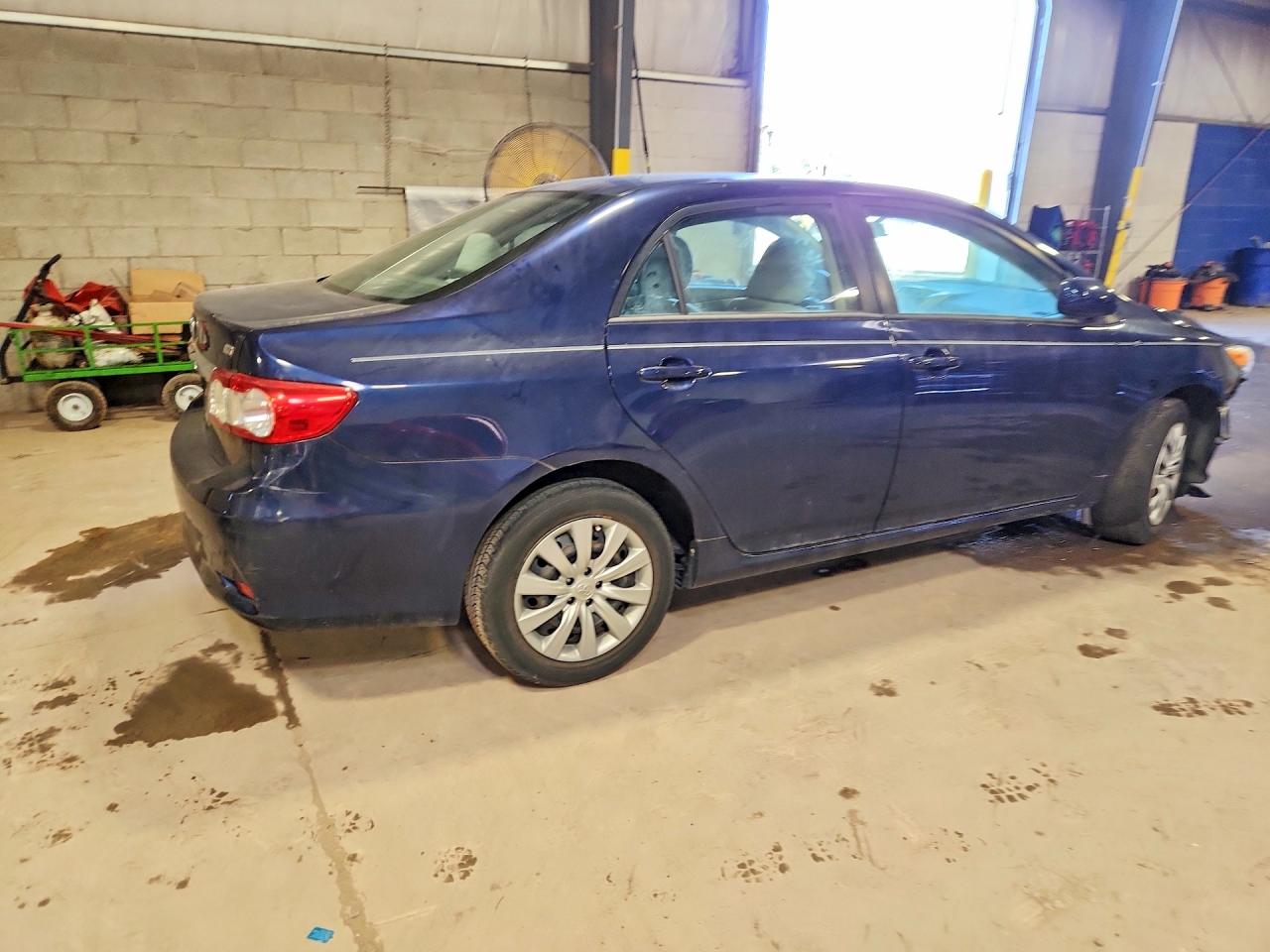 2012 TOYOTA COROLLA LE photo 5