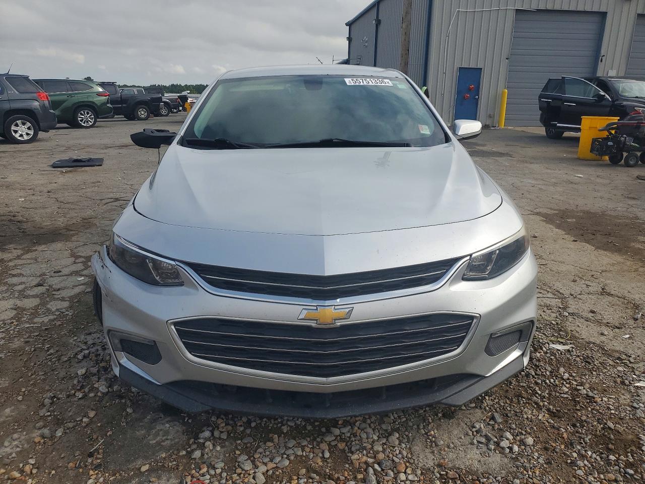 2017 CHEVROLET MALIBU LT photo 9