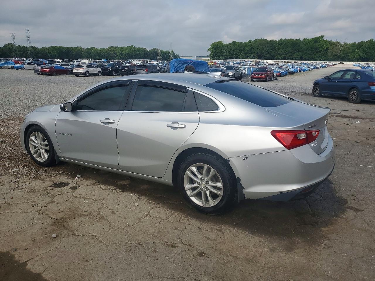 2017 CHEVROLET MALIBU LT photo 3