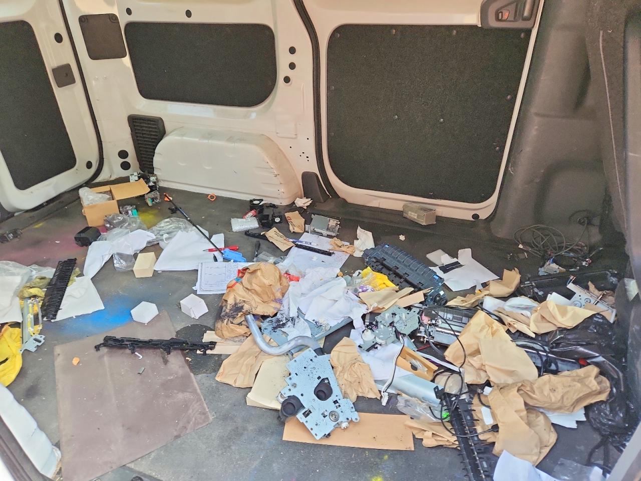 2015 CHEVROLET CITY EXPRESS LS photo 19