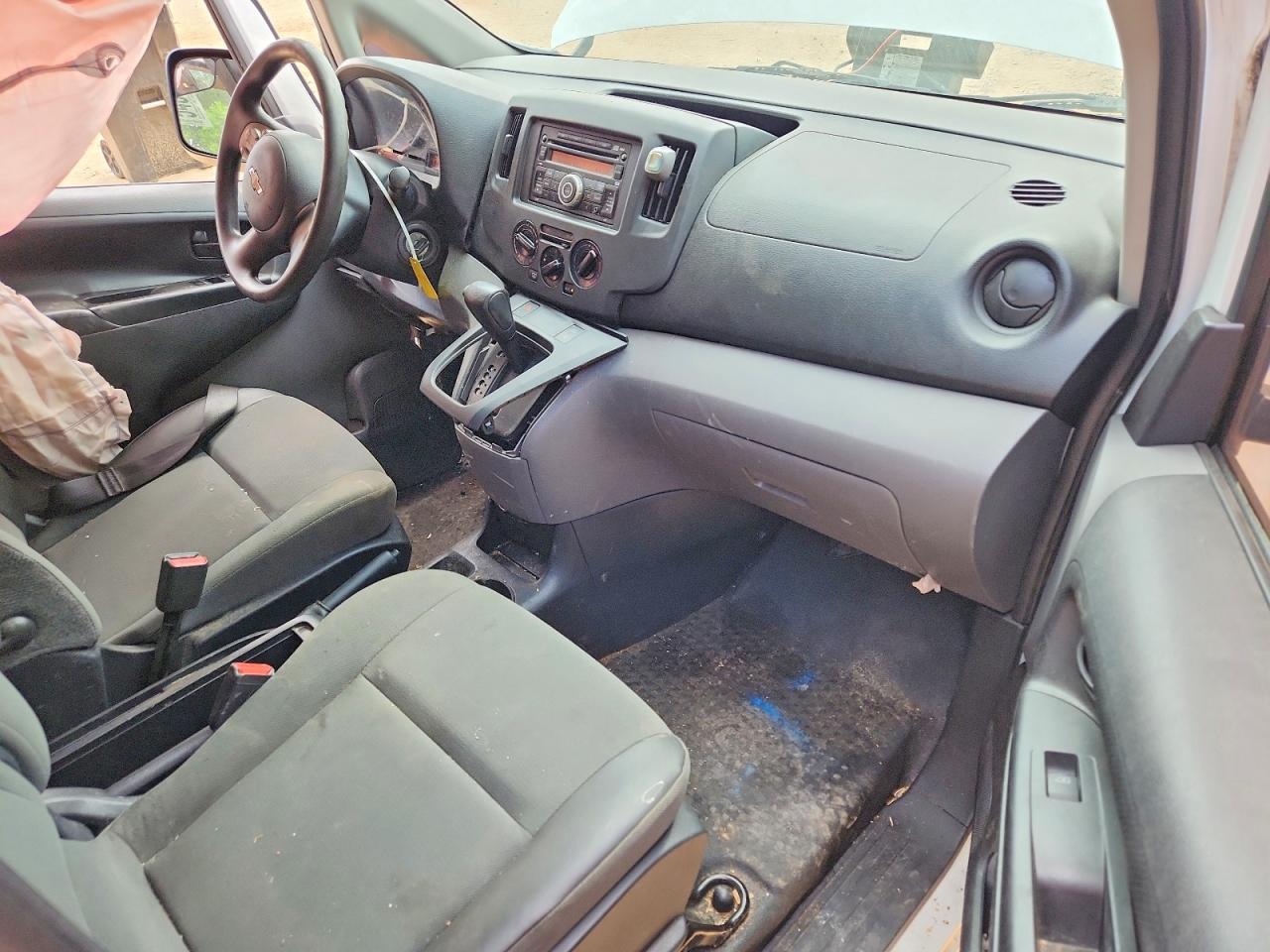 2015 CHEVROLET CITY EXPRESS LS photo 15