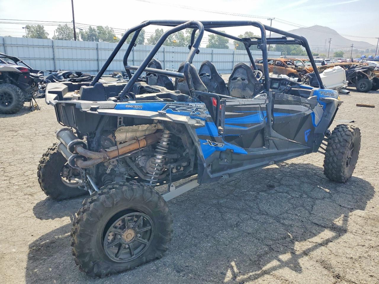 2018 POLARIS RZR UTILITY VEHICLE photo 4