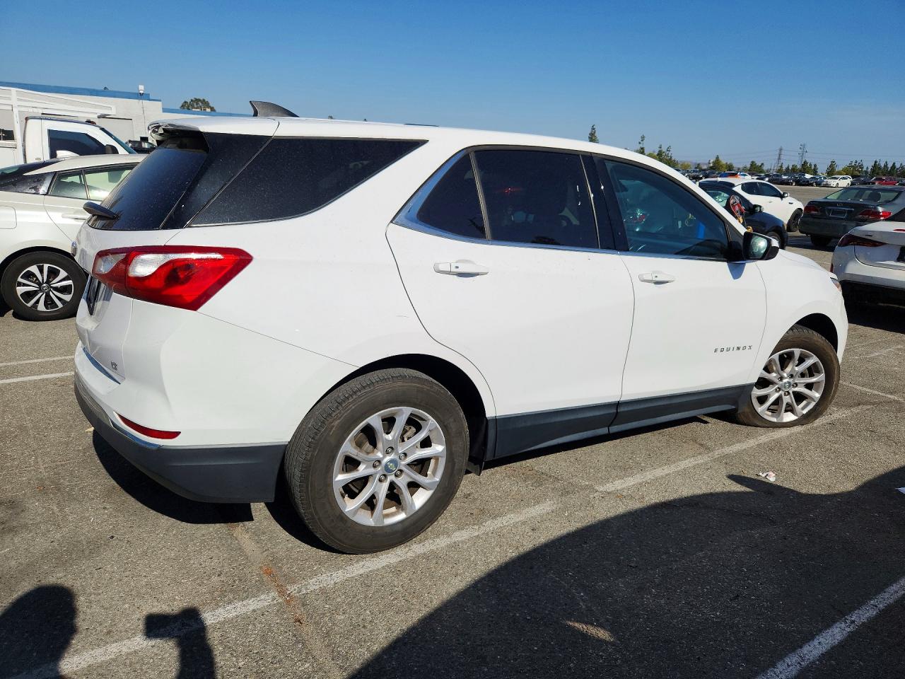 2019 CHEVROLET EQUINOX LT photo 3