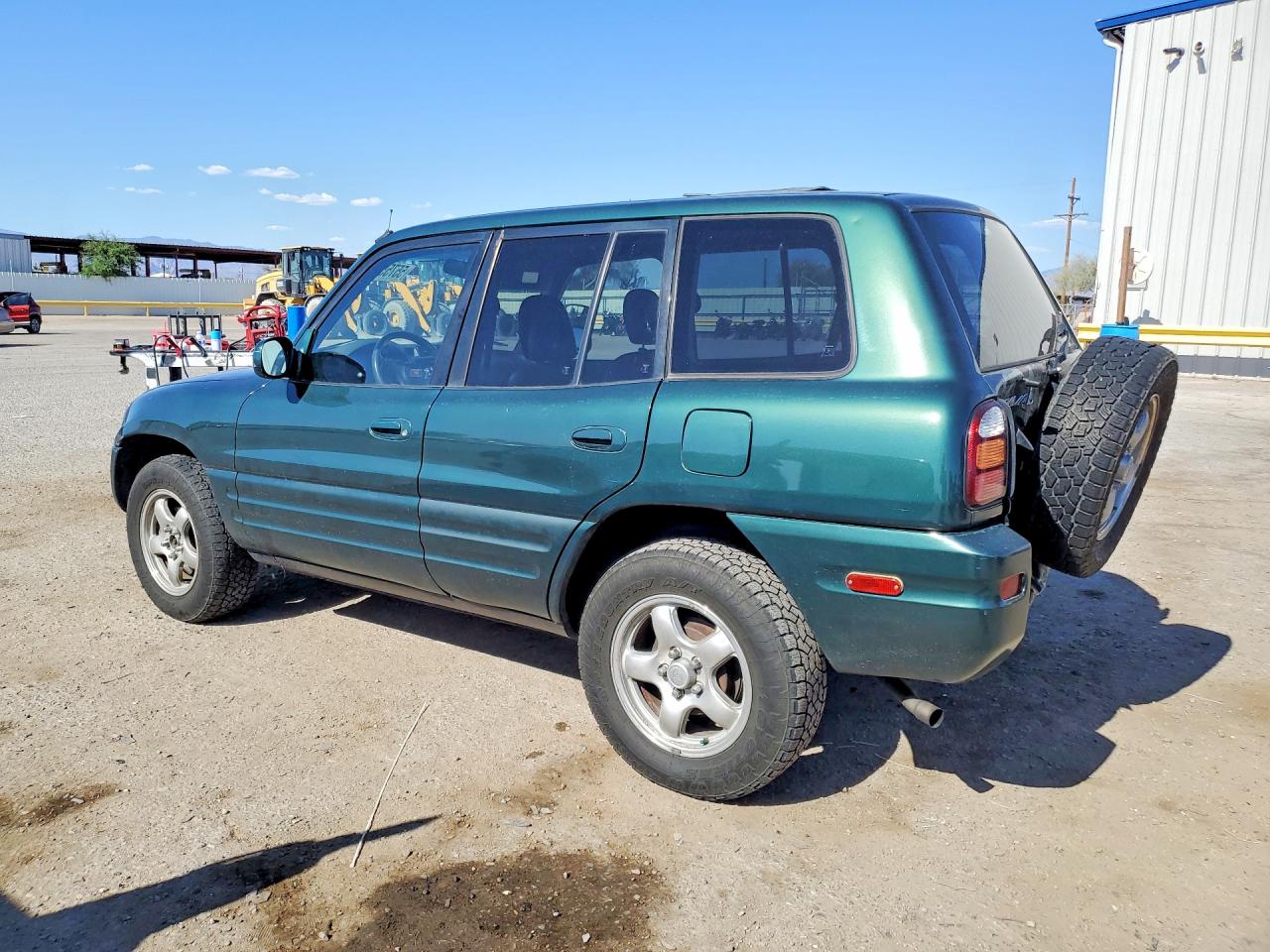 2000 TOYOTA RAV4 BASE photo 3
