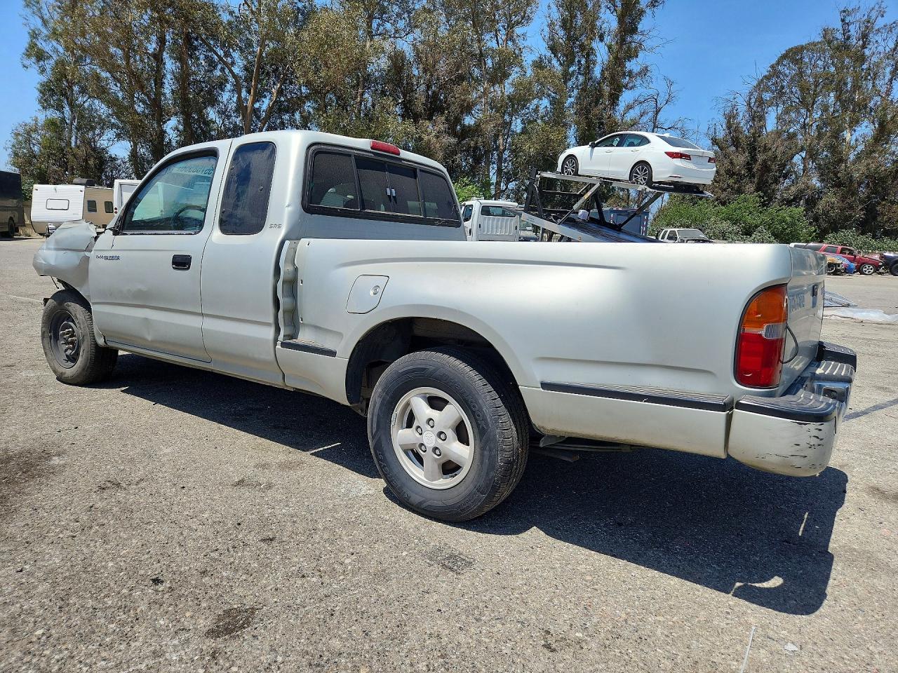 2000 TOYOTA TACOMA XTRACAB photo 2