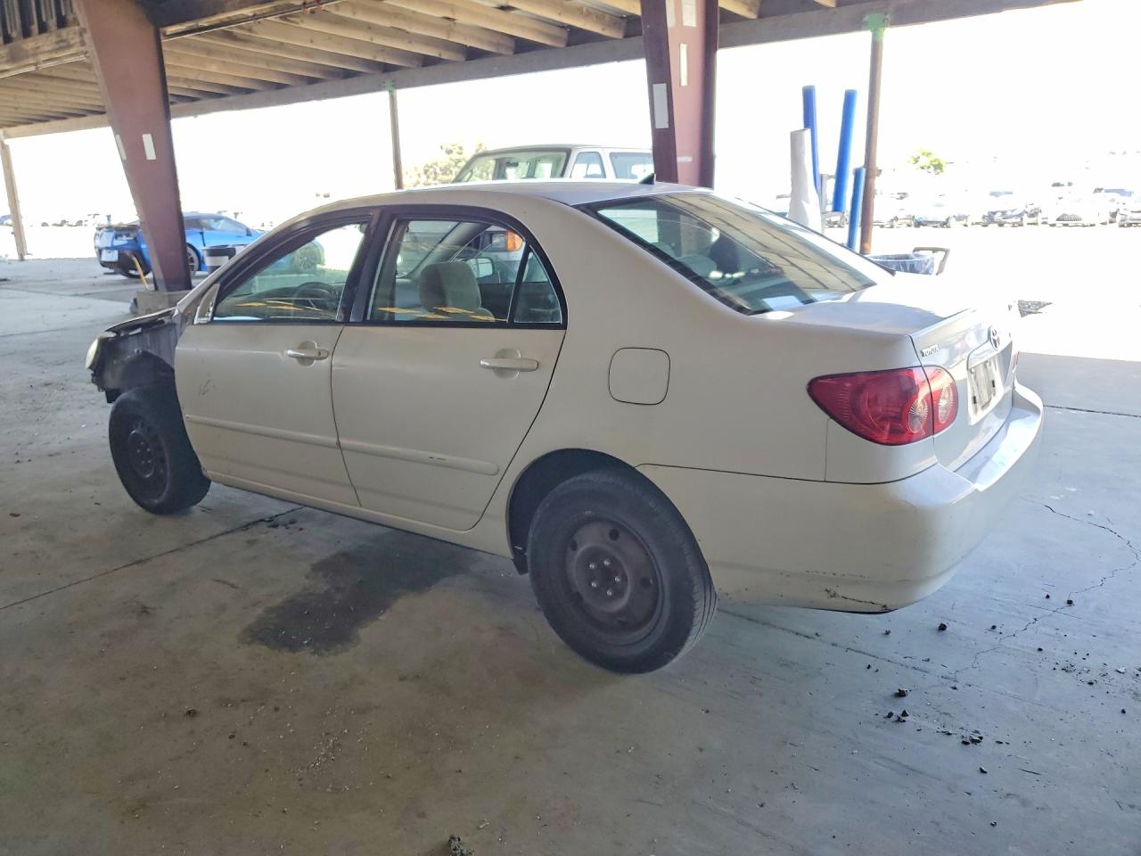 2006 TOYOTA COROLLA LE photo 2