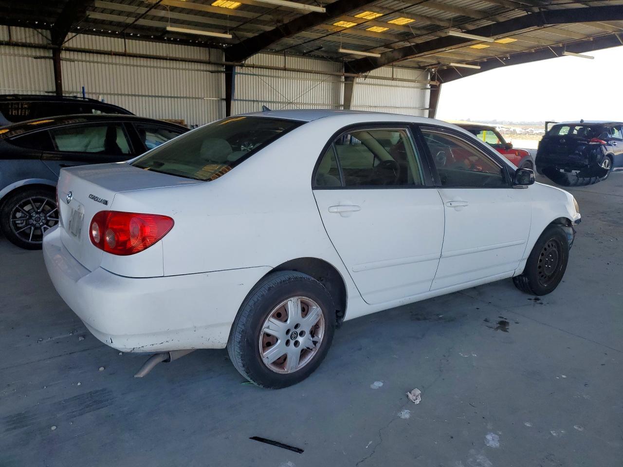 2006 TOYOTA COROLLA LE photo 3