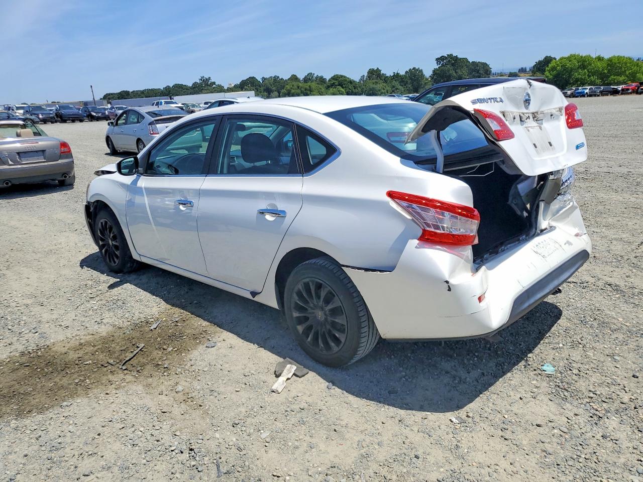 2014 NISSAN SENTRA photo 2