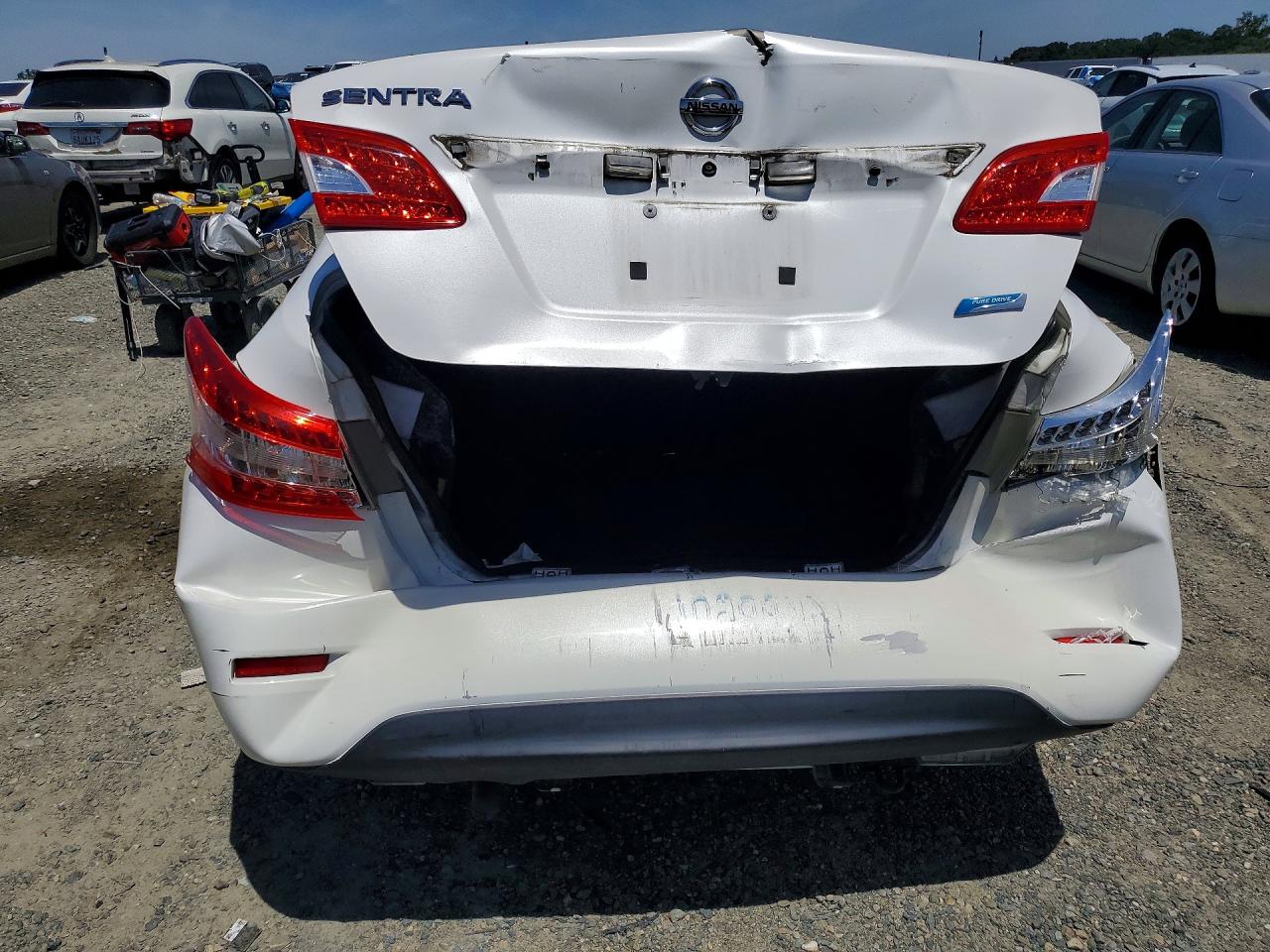 2014 NISSAN SENTRA photo 6