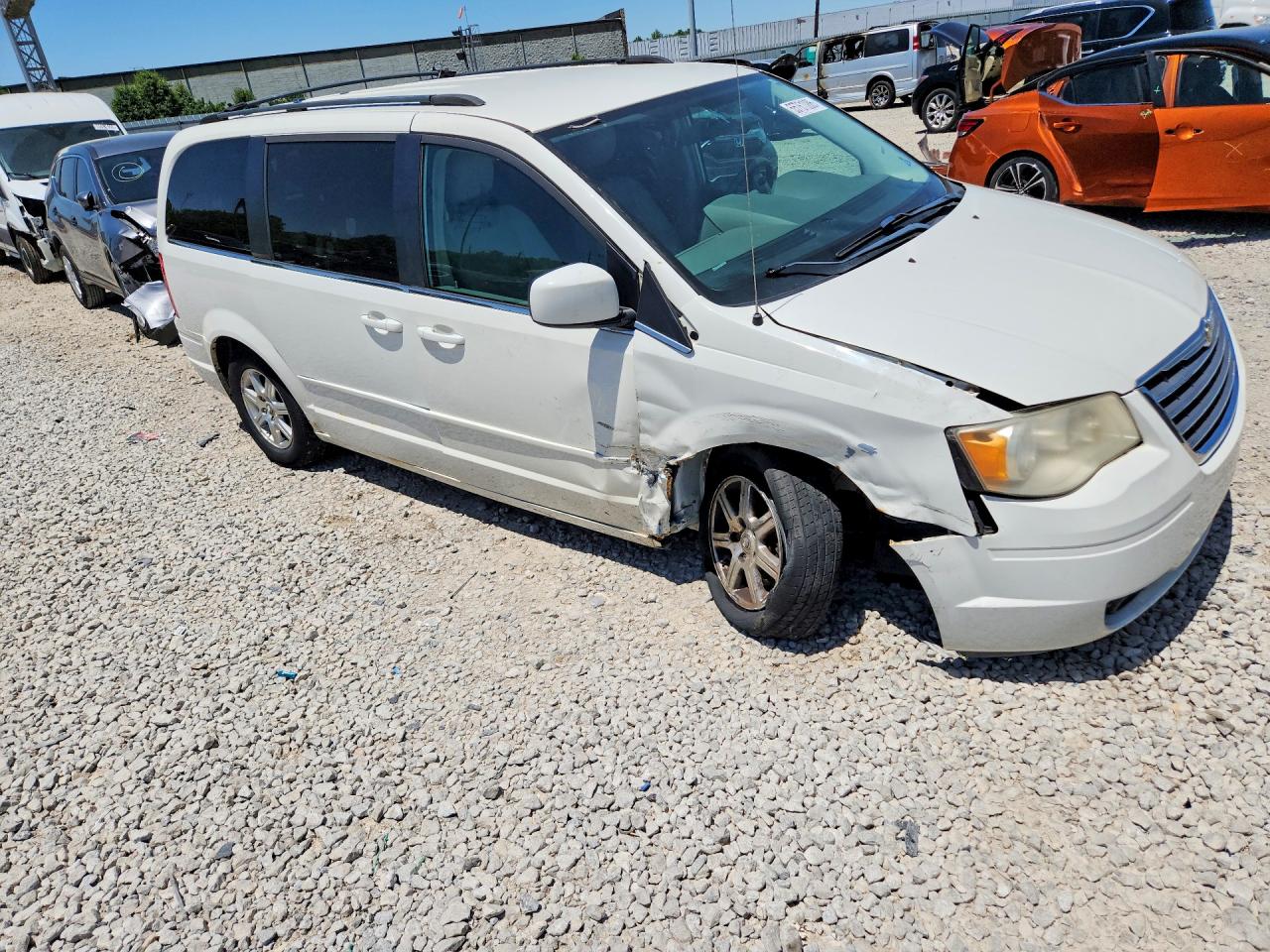 2008 CHRYSLER TOWN & COUNTRY TOURING photo 10