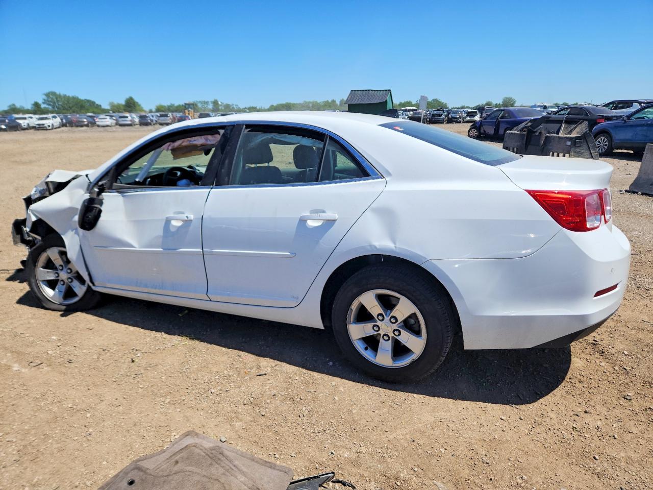 2013 CHEVROLET MALIBU LS photo 3