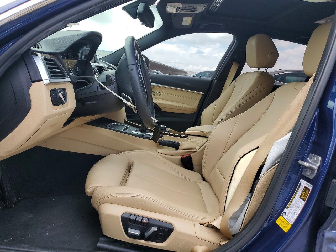 2017 BMW 330 I photo 19
