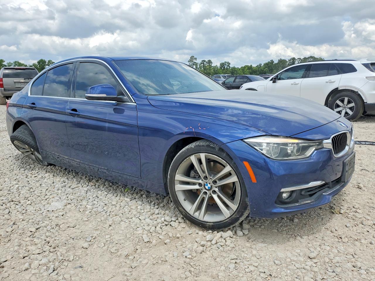 2017 BMW 330 I photo 10