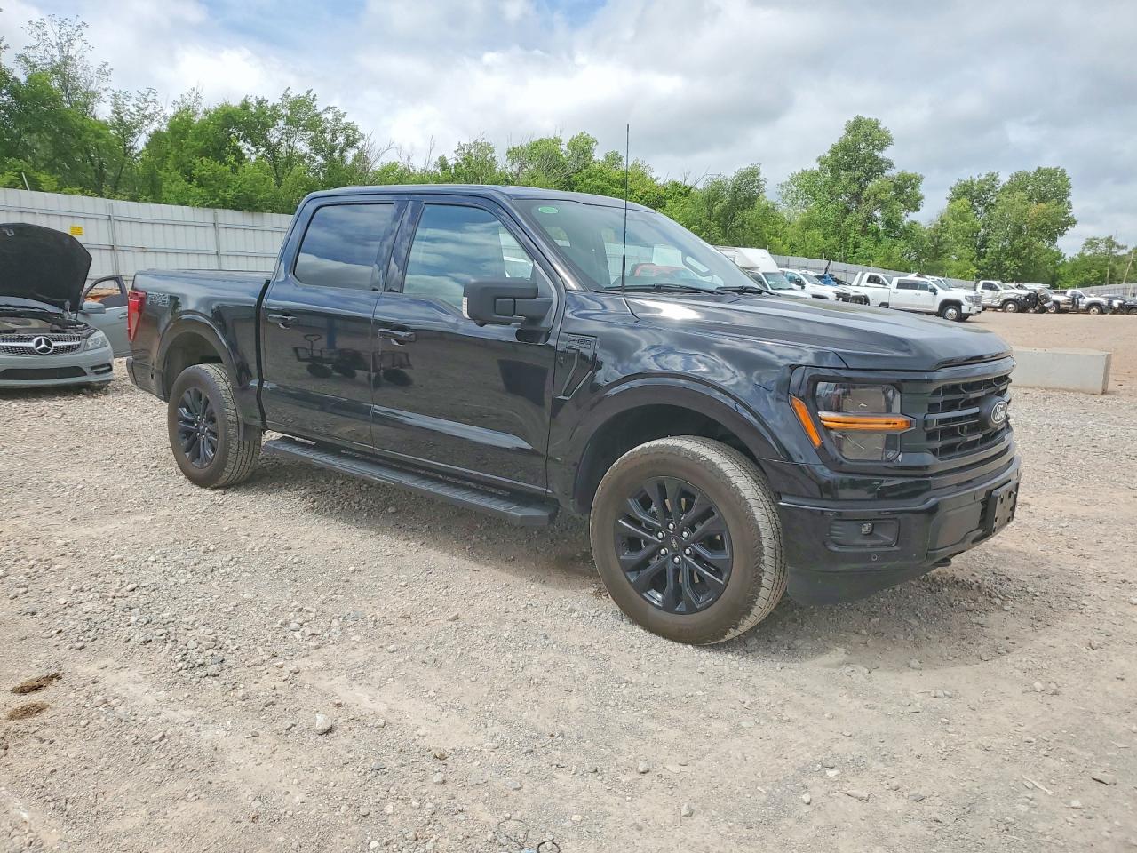 2024 FORD F150 XLT photo 10