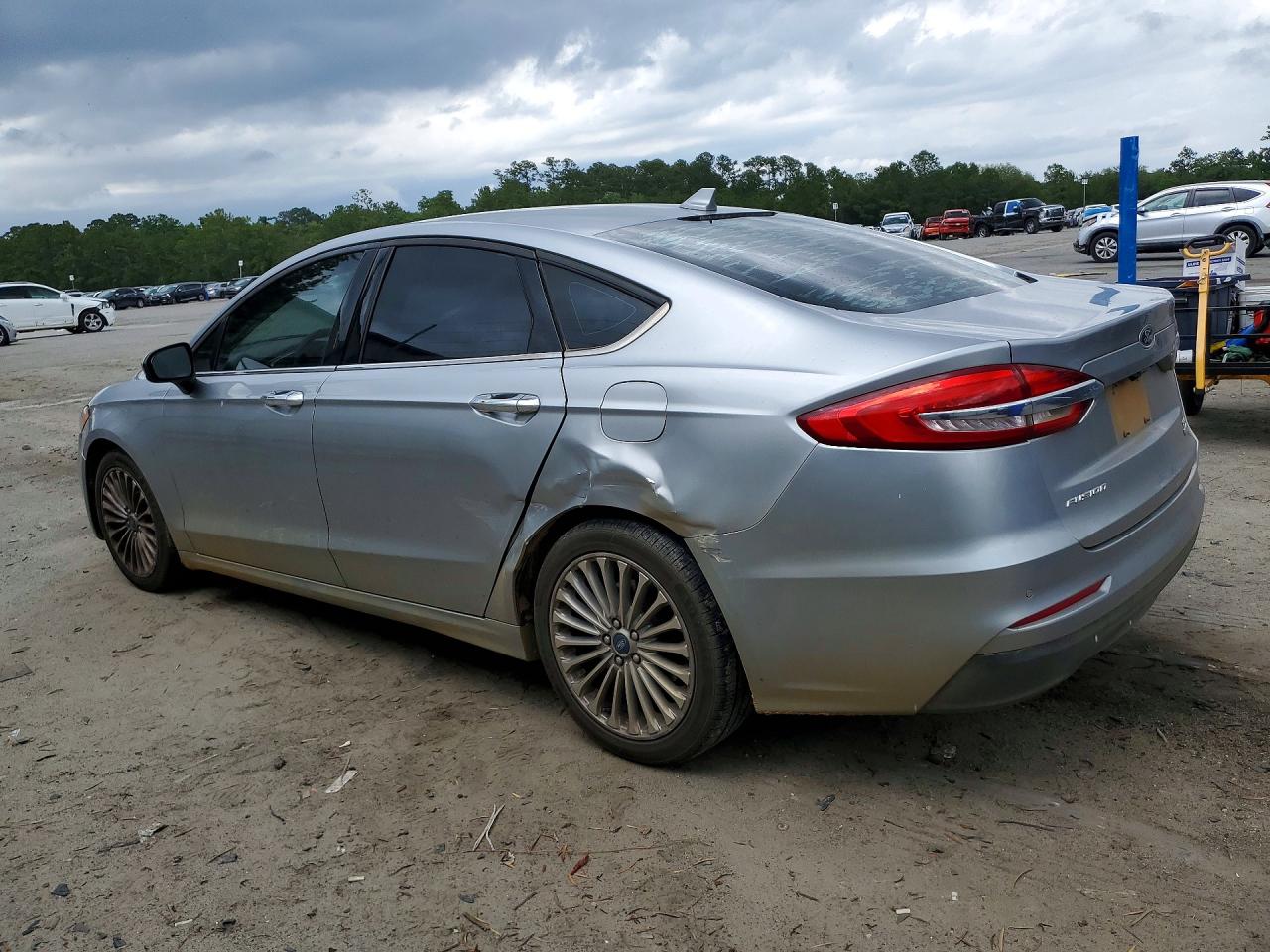 2020 FORD FUSION SE photo 3