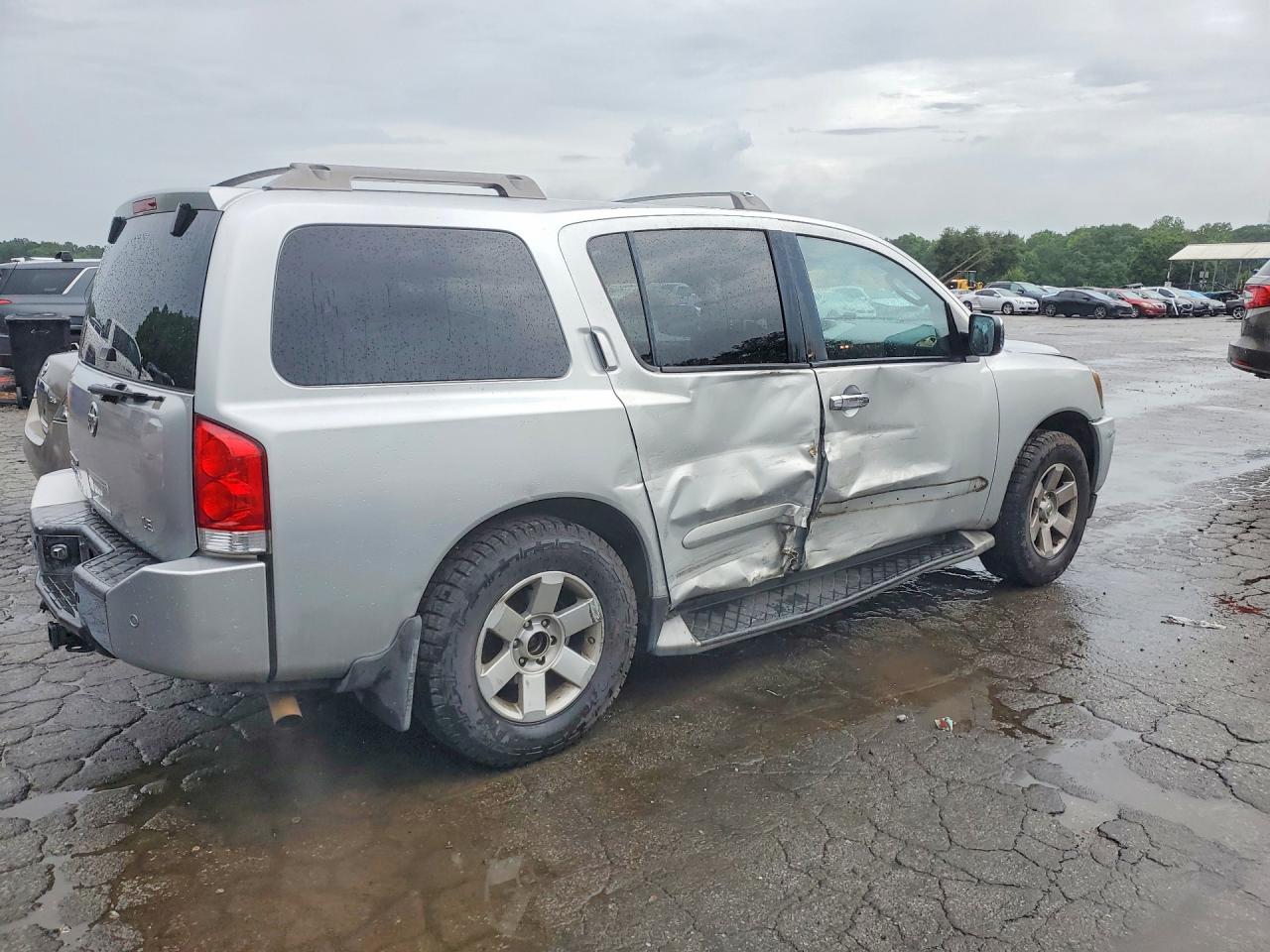 2004 NISSAN ARMADA SE photo 5