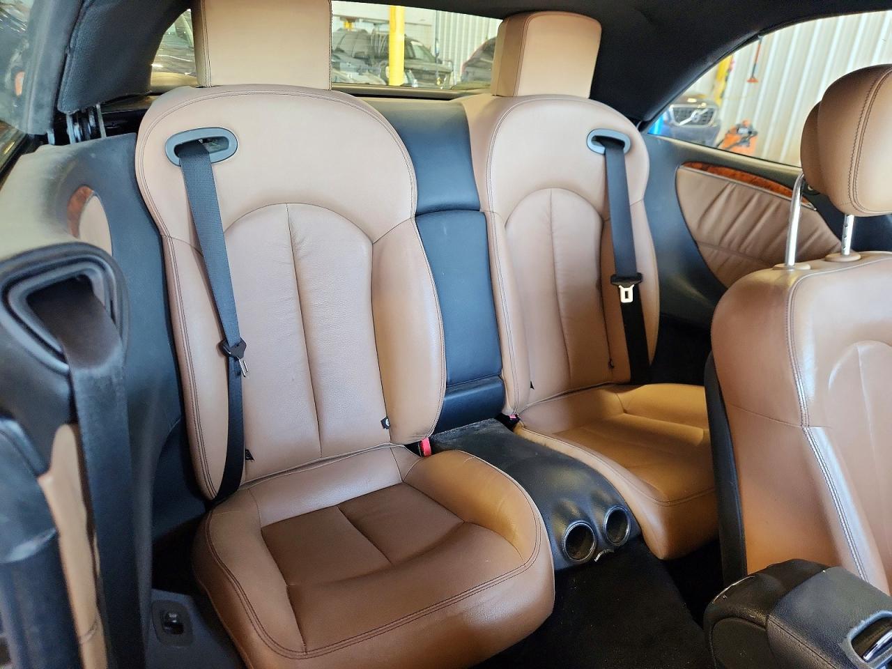 2009 MERCEDES-BENZ CLK 350 photo 28