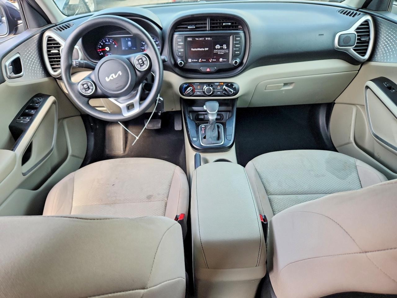 2022 KIA SOUL LX photo 15