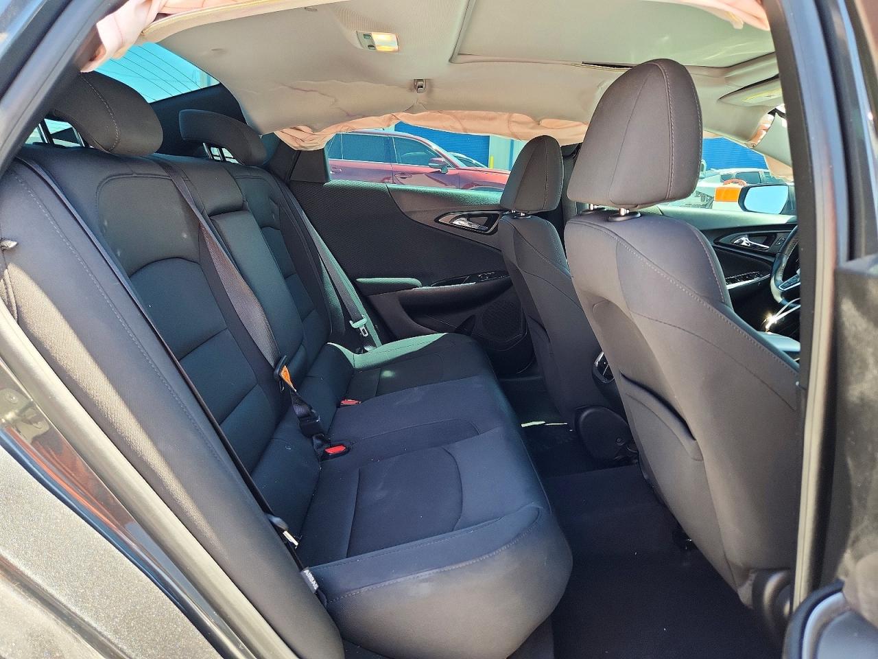 2016 CHEVROLET MALIBU LT photo 19