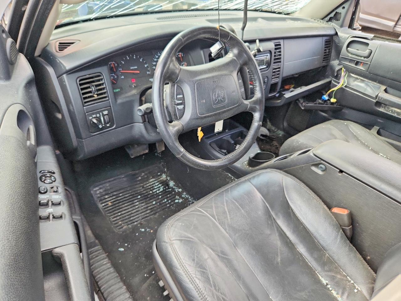 2003 DODGE DAKOTA QUAD SLT photo 22