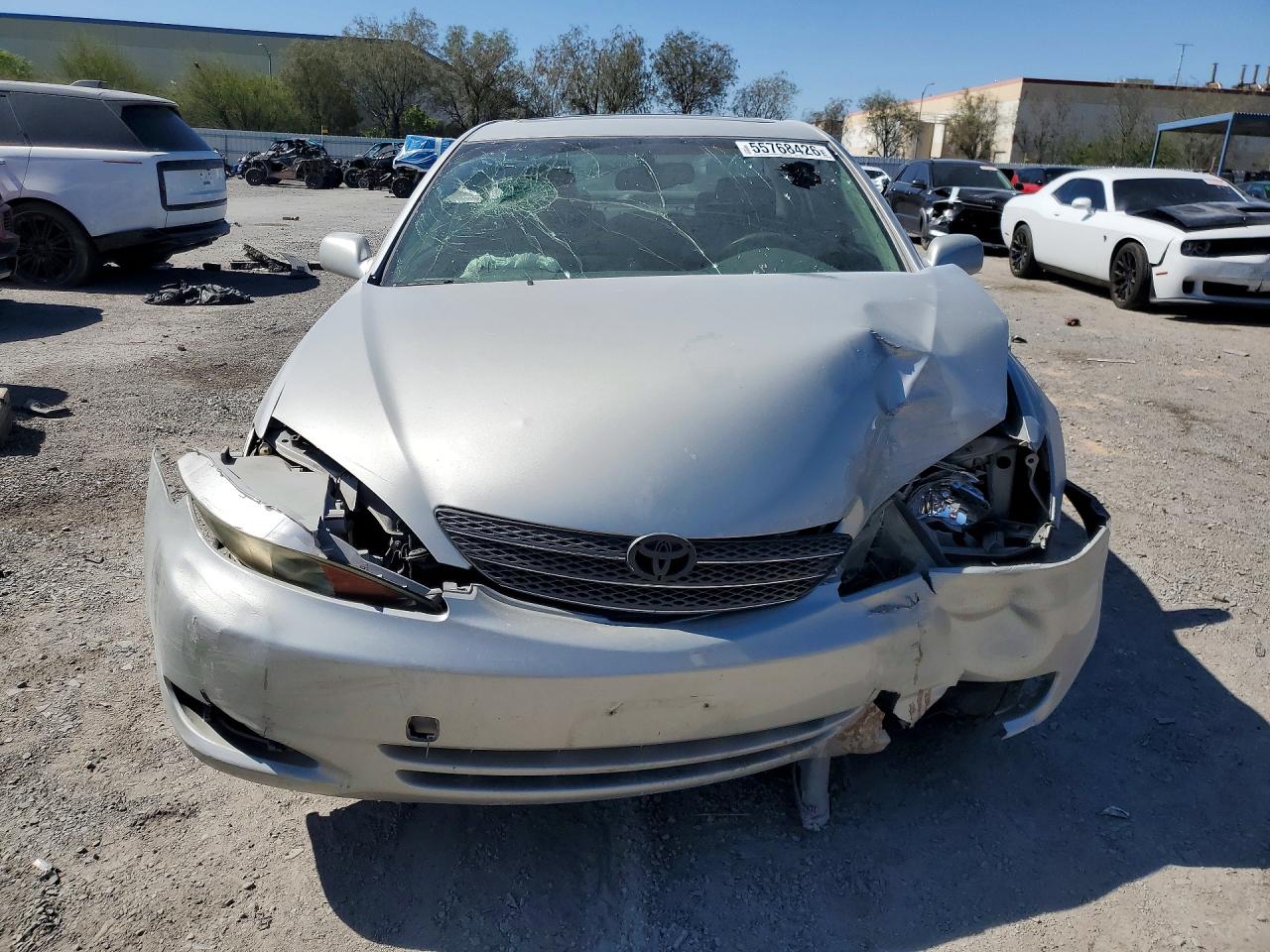 2004 TOYOTA CAMRY XLE V6 photo 13