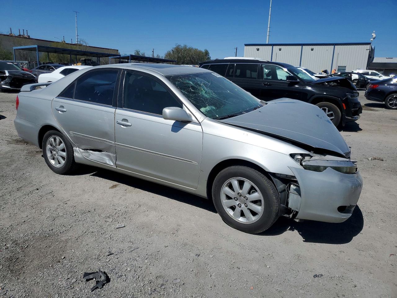 2004 TOYOTA CAMRY XLE V6 photo 10