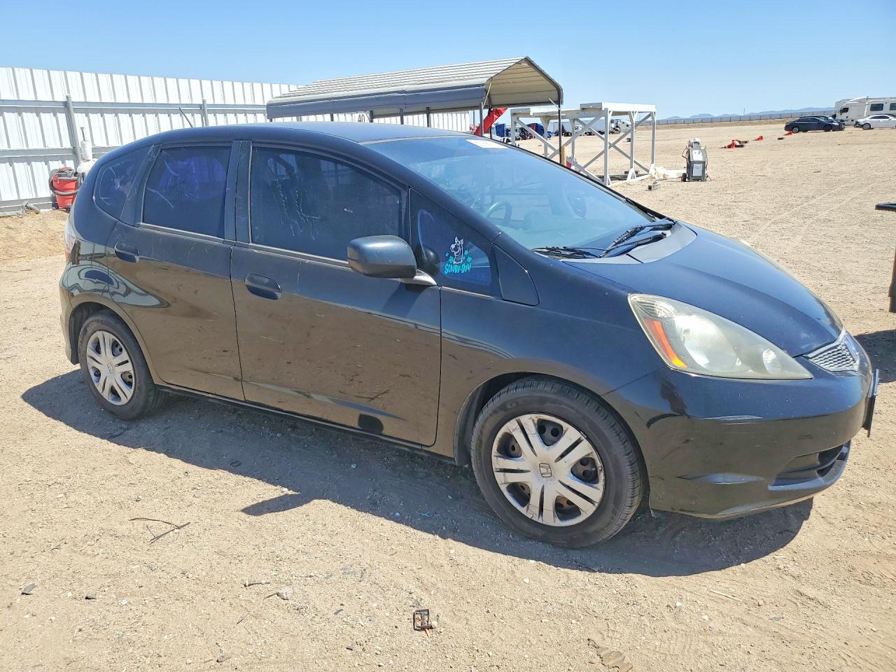 2011 HONDA FIT photo 4