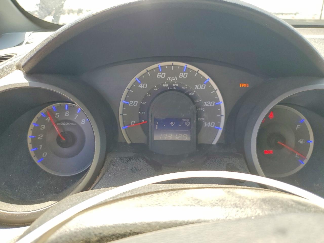 2011 HONDA FIT photo 9