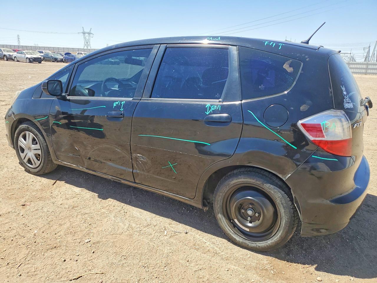 2011 HONDA FIT photo 2