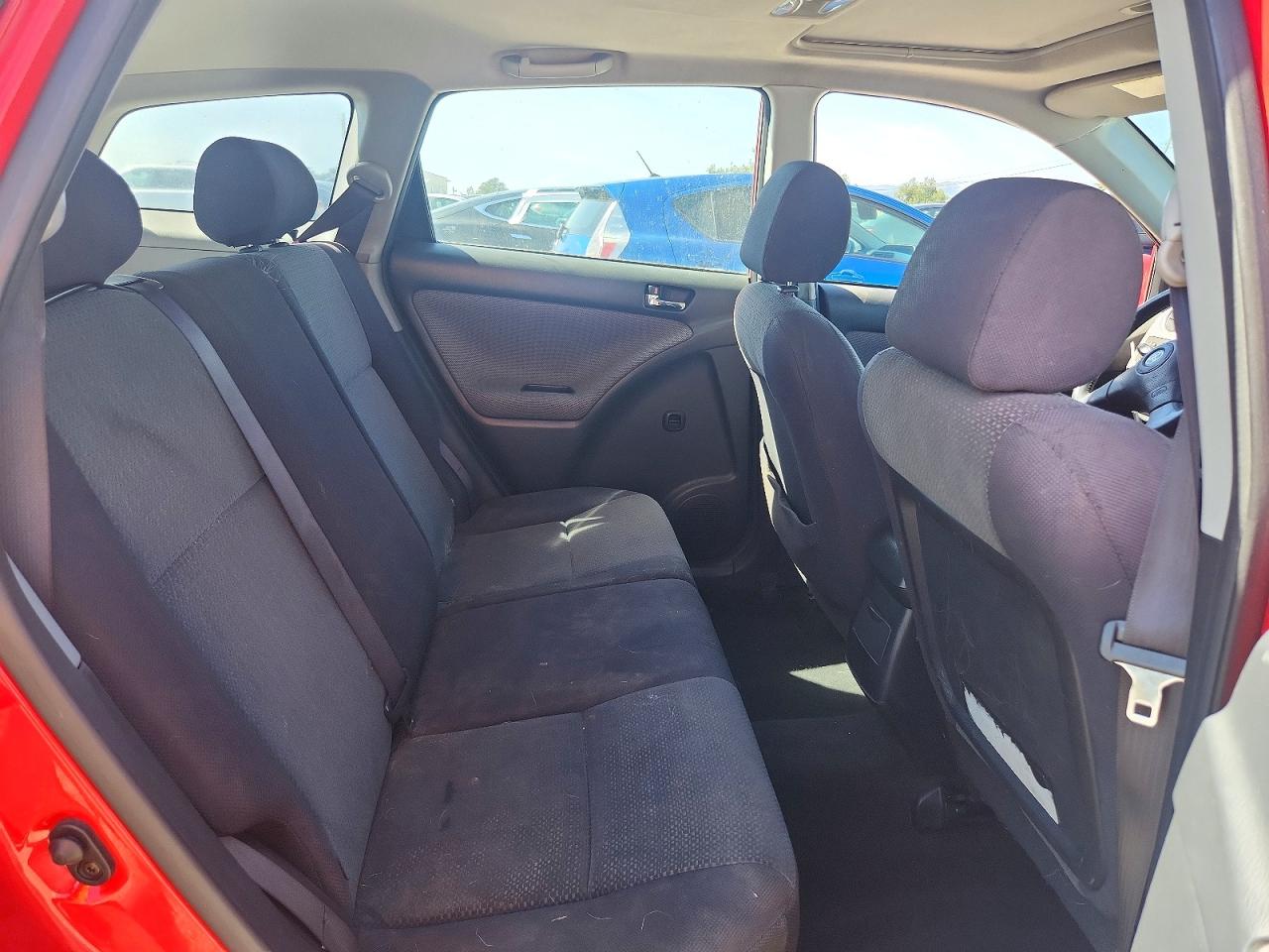 2003 TOYOTA COROLLA MATRIX XR photo 28