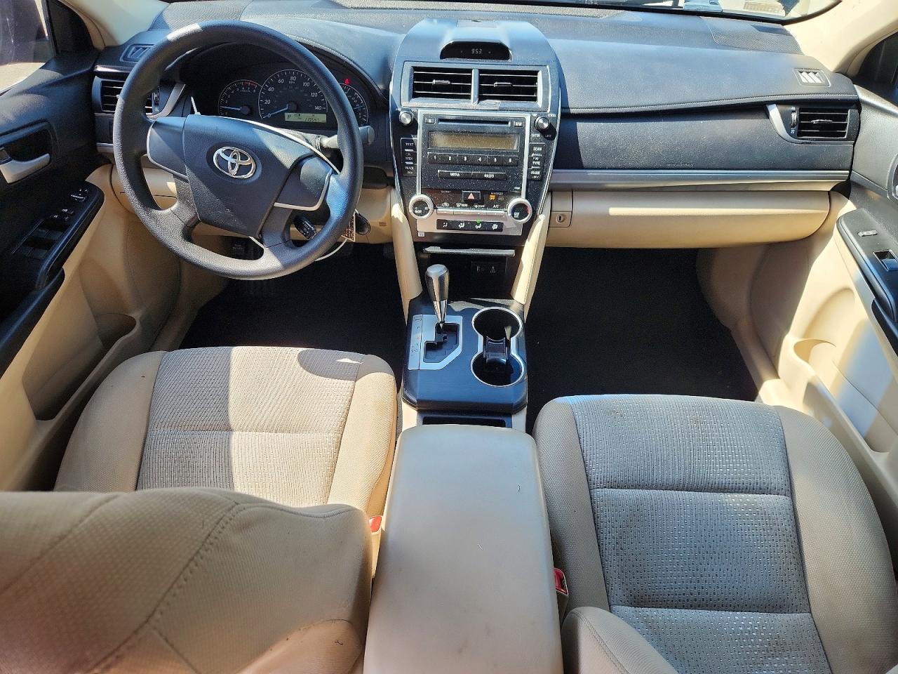 2012 TOYOTA CAMRY L photo 15