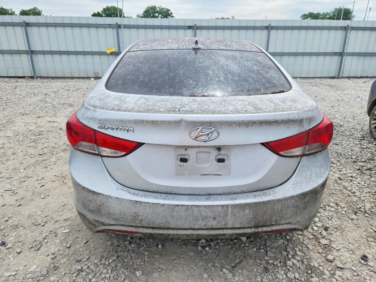 2012 HYUNDAI ELANTRA GLS photo 11